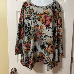 Green Envelope Floral Bunny Soft Tunic Top Flowy